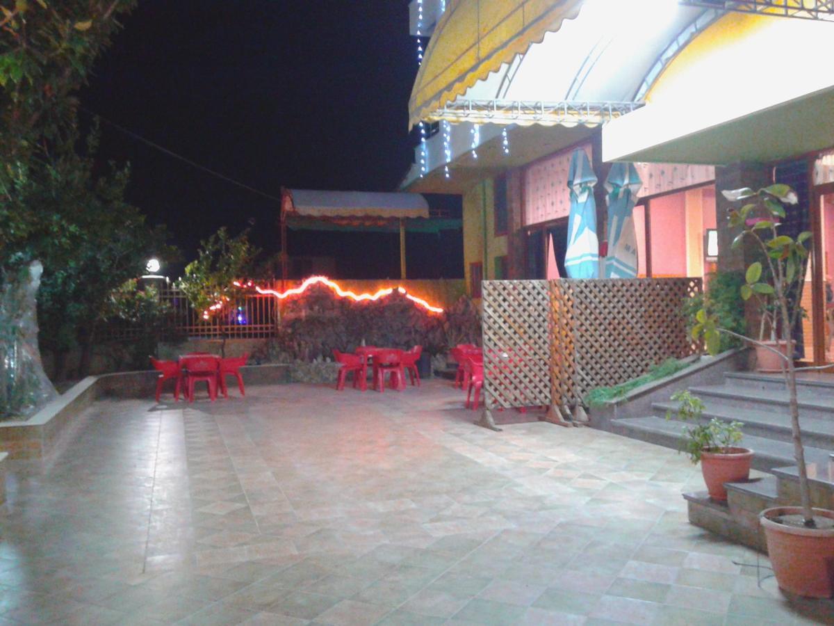 Hotel Gjeli Fier Exterior foto